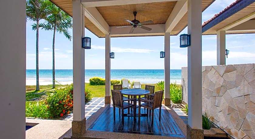 Sabah Beach Villas & Suites