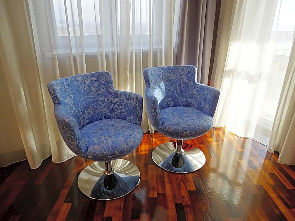 Ramada Hotel & Suites by Wyndham Alabuga