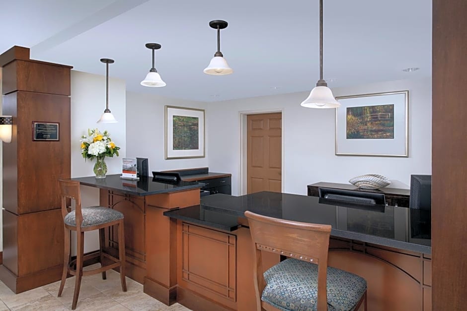 Staybridge Suites North Brunswick By IHG