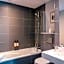 Suites & Hotel Helzear Champs-Elysees