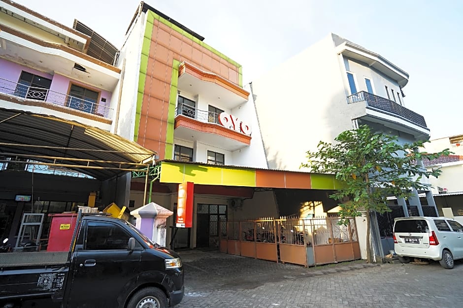 OYO 485 Marcello Residence