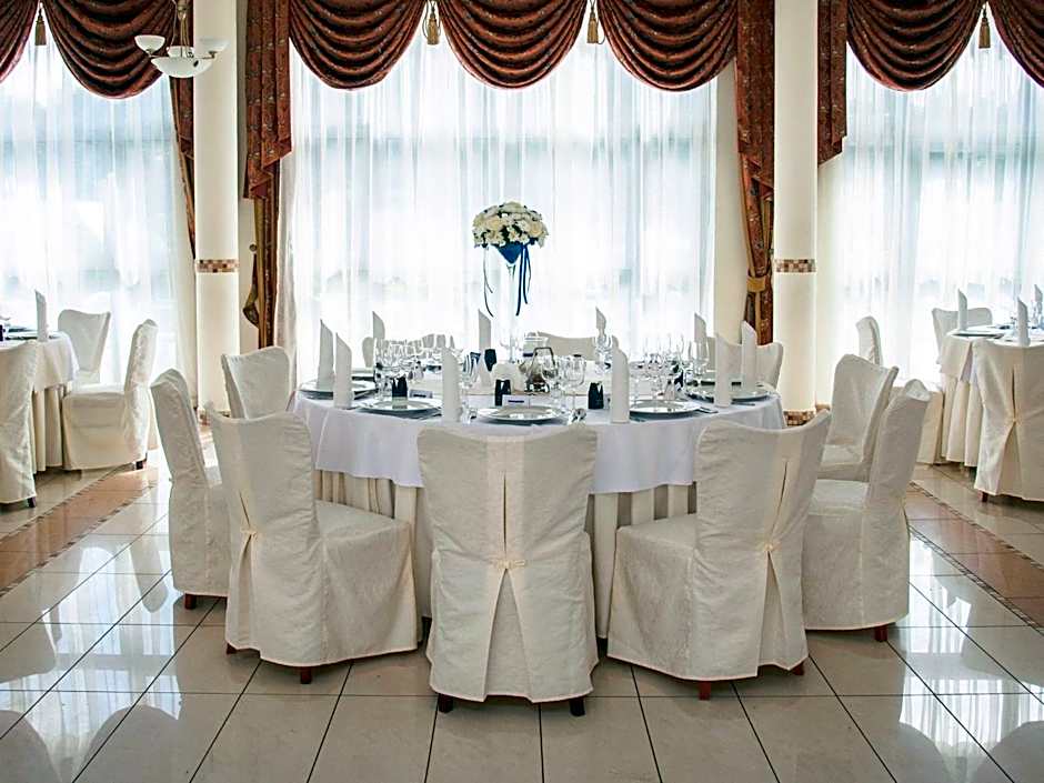 Hotel Restauracja Autos