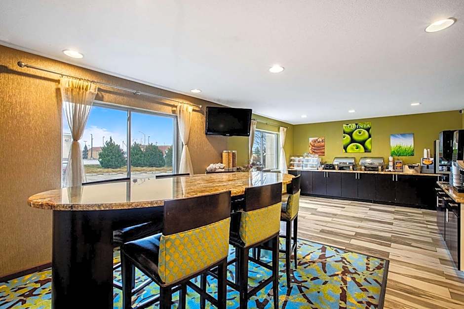 La Quinta Inn & Suites by Wyndham Emporia