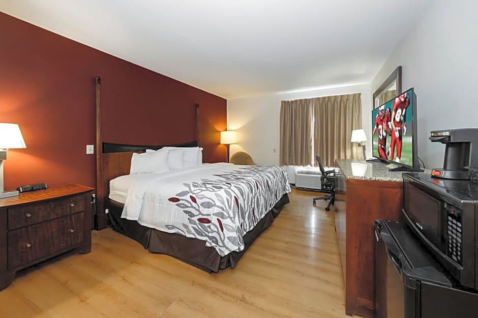 Red Roof Inn & Suites Savannah Airport