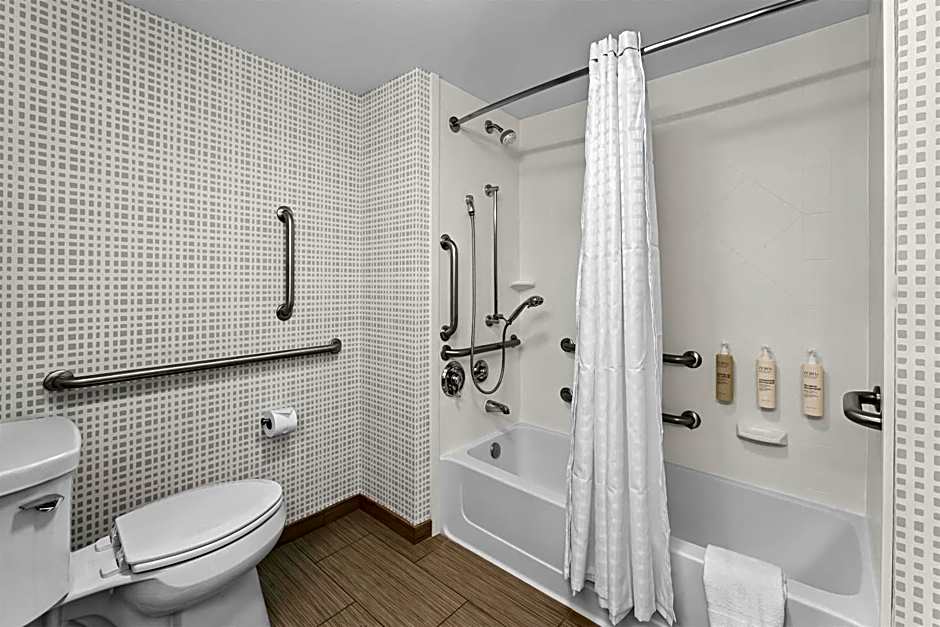 Hampton Inn & Suites Philadelphia/Bensalem