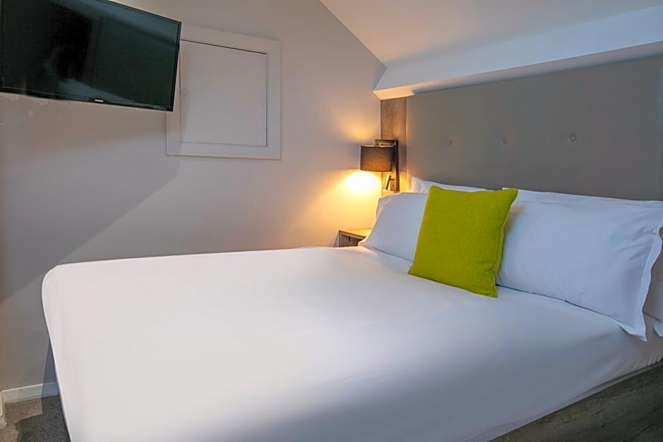 Crabwall Manor Hotel & Spa