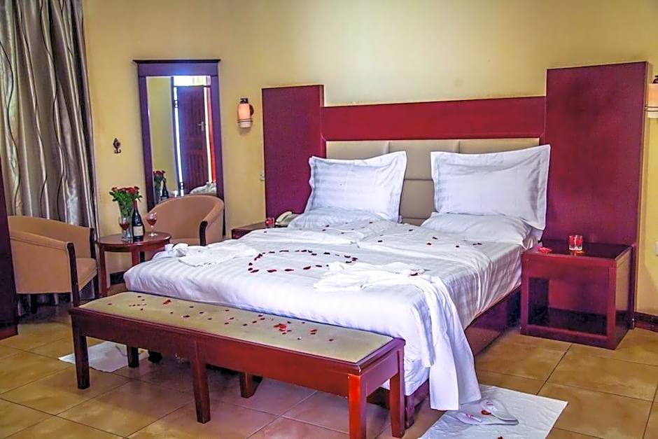 Chamba Valley Exotic Hotel.