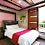 Tomonoya Hotel & Ryokan