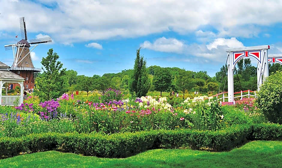 Holiday Inn Express Holland By IHG