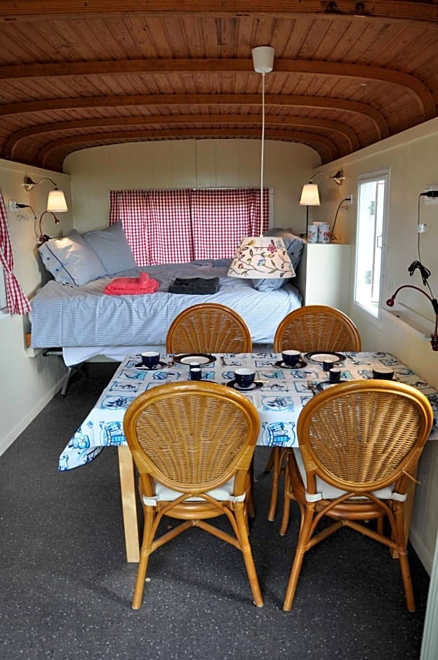 Your Cozy Waggon at the Cows' Paradise