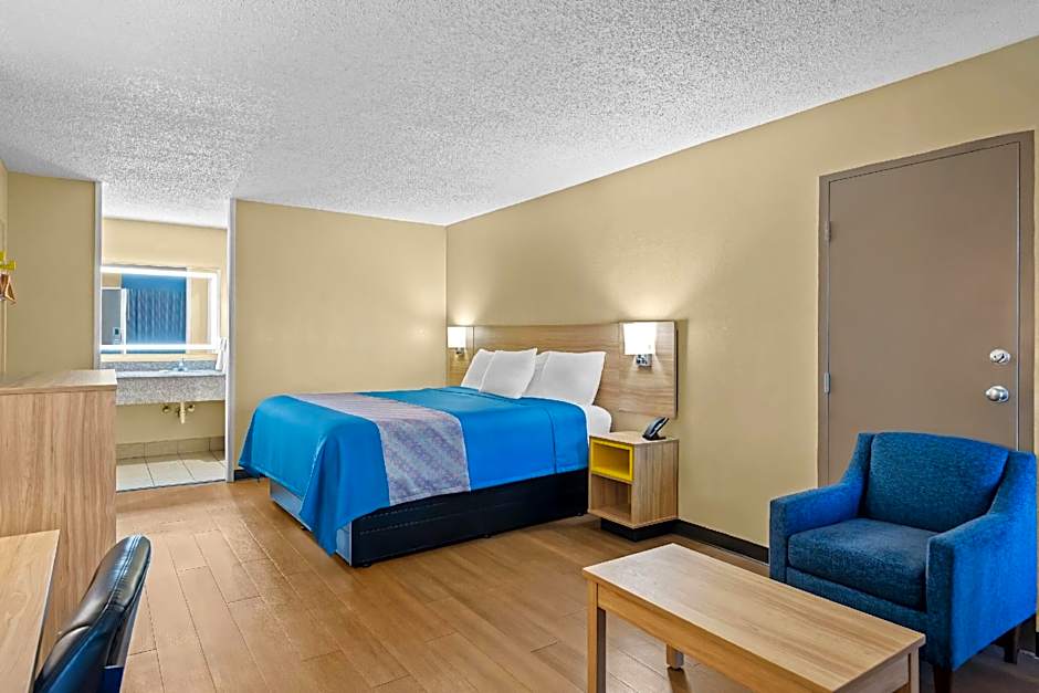 Days Inn by Wyndham Lafayette Near Lafayette Airport