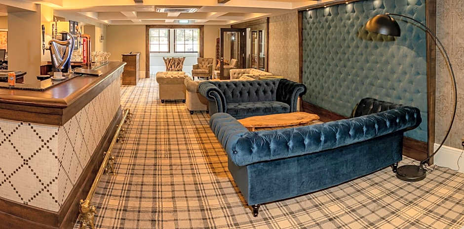 Crowwood Hotel and Alba Restaurant