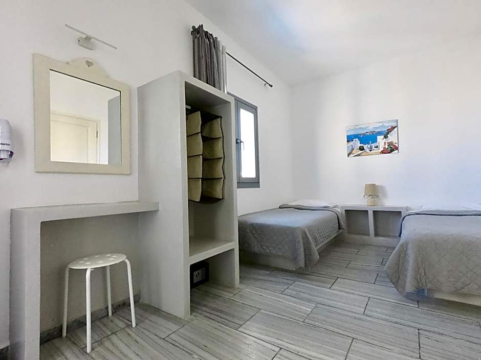 Anny Studios & Rooms Perissa Beach