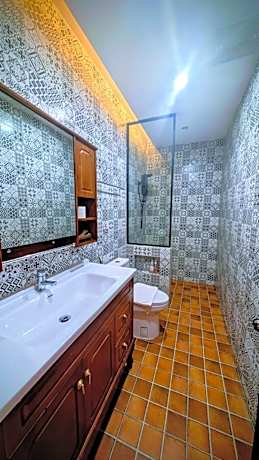 Deluxe Double or Twin Room with River View