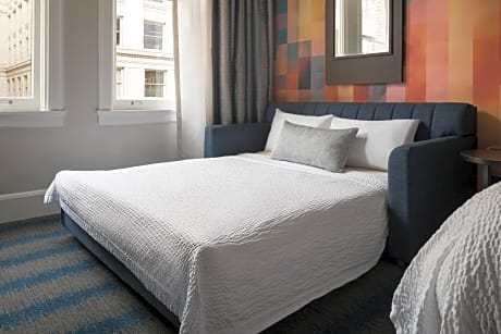 One-Bedroom King Suite with Sofa Bed - Hearing Accessible