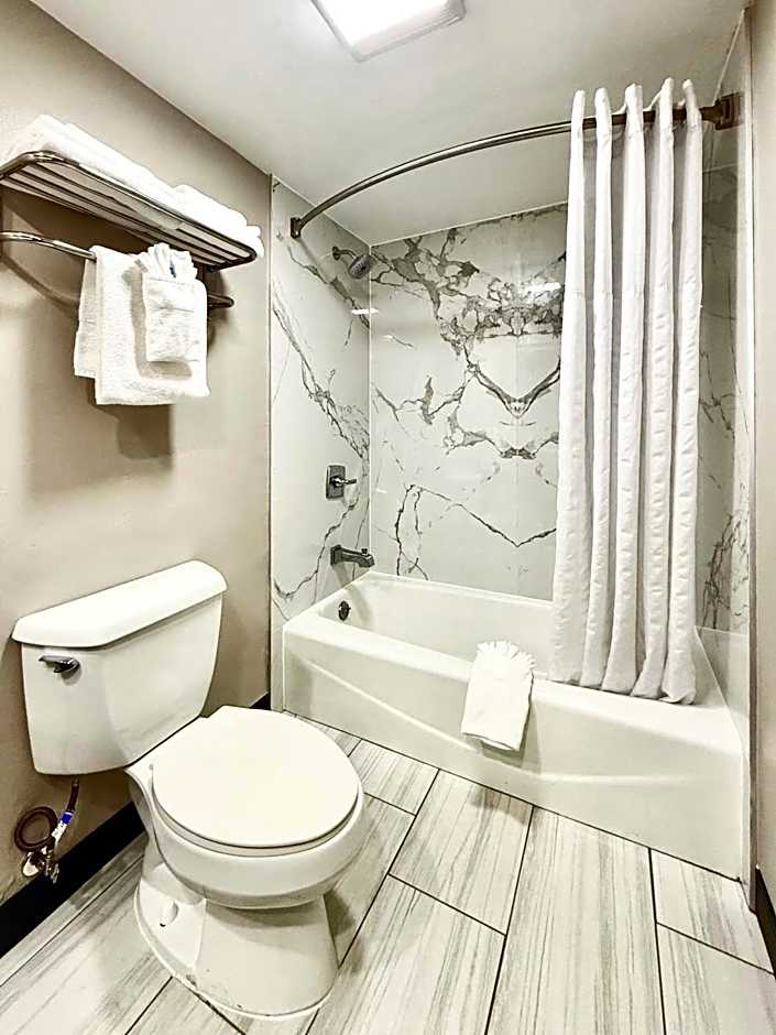 Days Inn by Wyndham Los Angeles LAX/ Redondo & Manhattan Beach