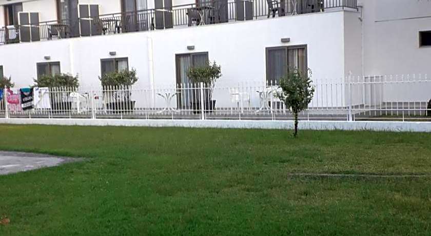 Stavros Beach Hotel