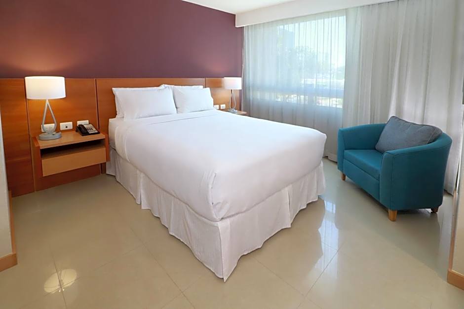 Staybridge Suites Guadalajara Expo By IHG