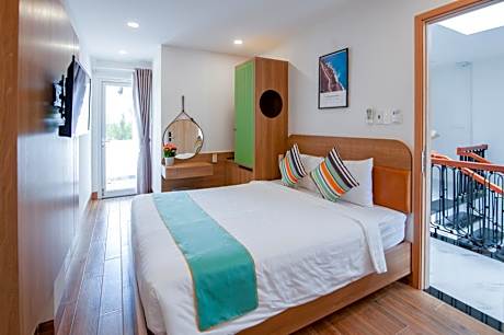 Queen Room with Balcony