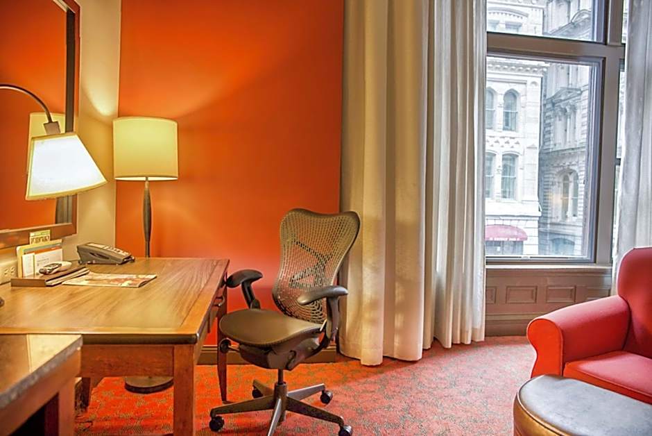 Hilton Garden Inn Milwaukee Downtown