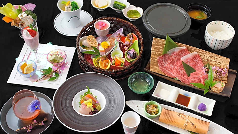 Uematsuya Ryokan Hotel