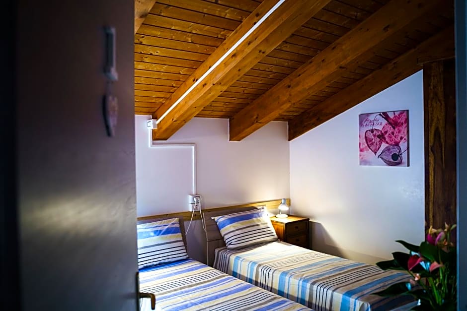 Sansi´s Sapri Camere