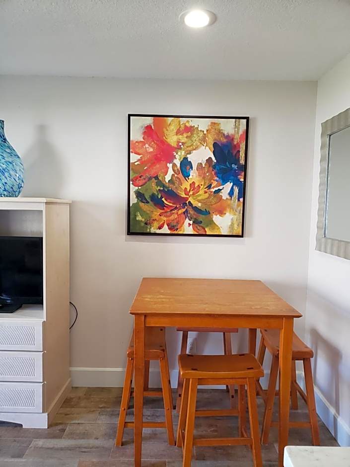 The Victorian Condo/Hotel