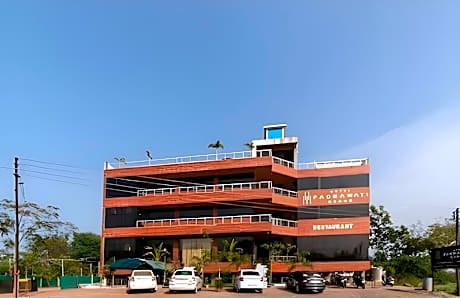 Hotel Padmawati Grand