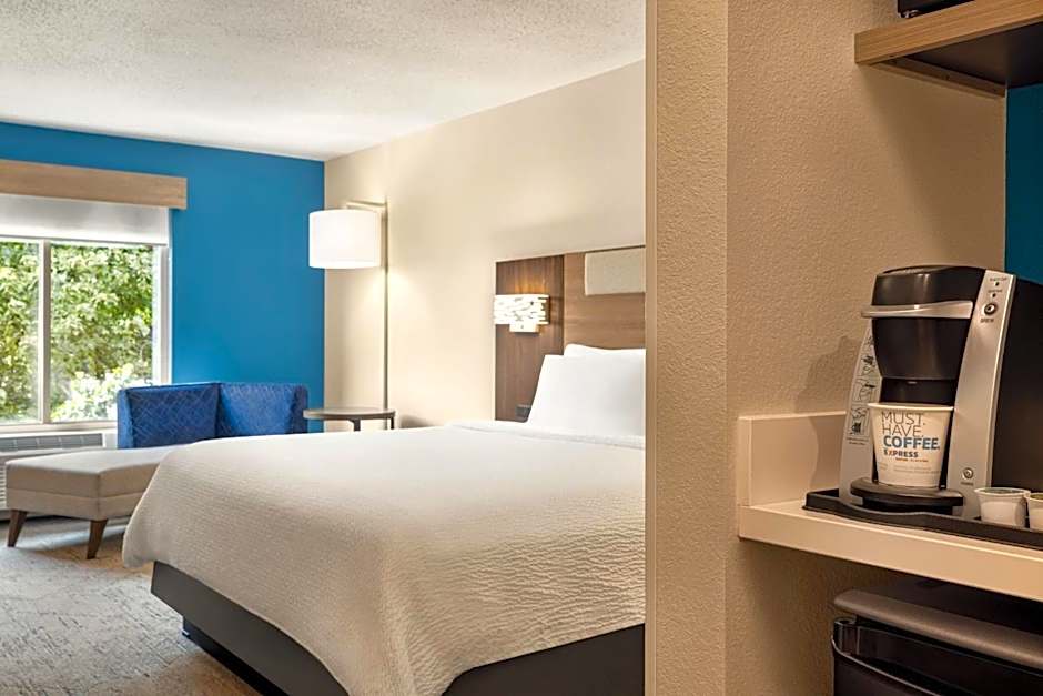 Holiday Inn Express Hotel & Suites Hagerstown By IHG