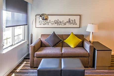 King Studio with Sofa Bed