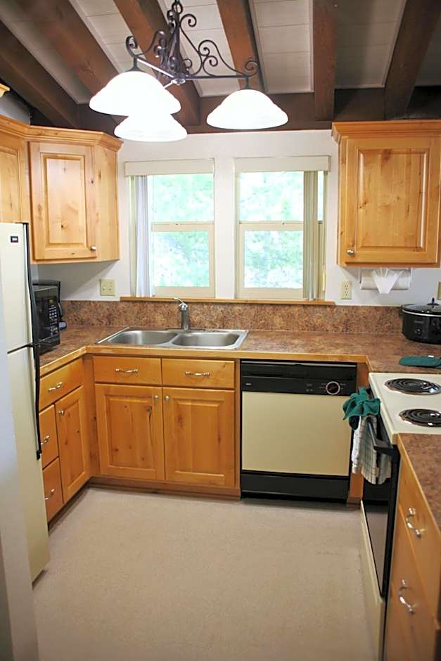 GetAways at Timbers at Island Park Village