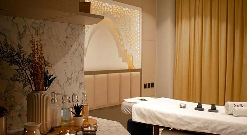 Central Inn Souq Waqif