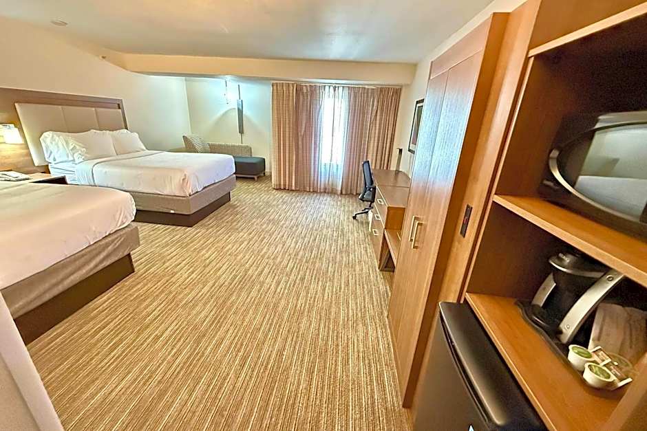 Country Inn & Suites by Radisson, Downtown Albany New York