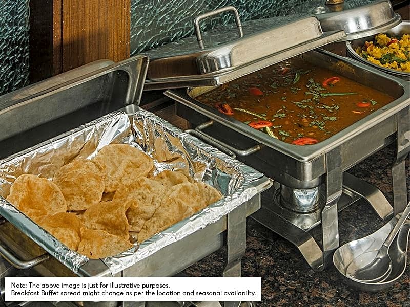 Treebo Trend Classic Grande, Camp