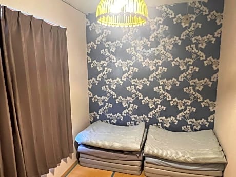 Japanese-Style Twin Room with Shared Bathroom