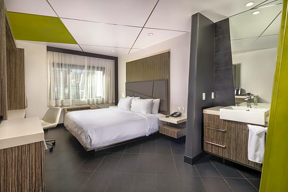 The Moment Hotel