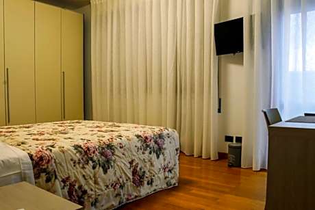 Queen Suite