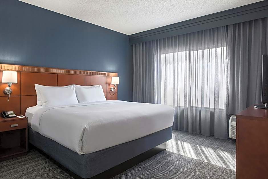 Courtyard by Marriott Phoenix Airport