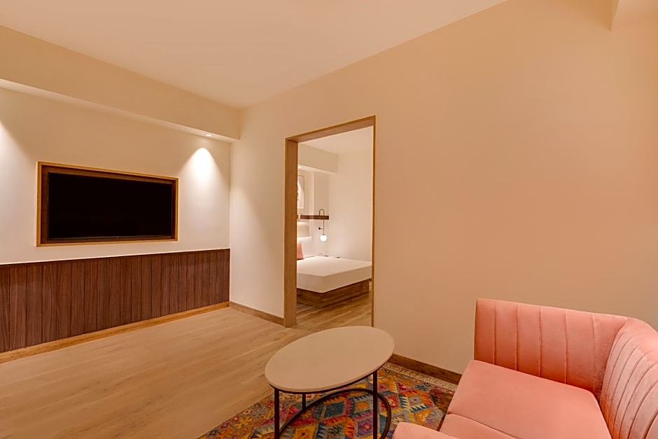 Red Fox by Lemon Tree Hotels, Hyderabad