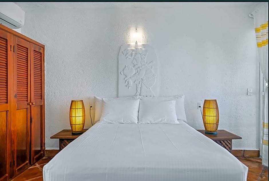 Casa Cenote Hotel