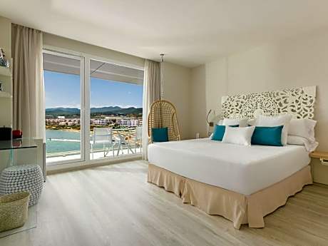 Double or Twin Room with Pool View Keep the Secret