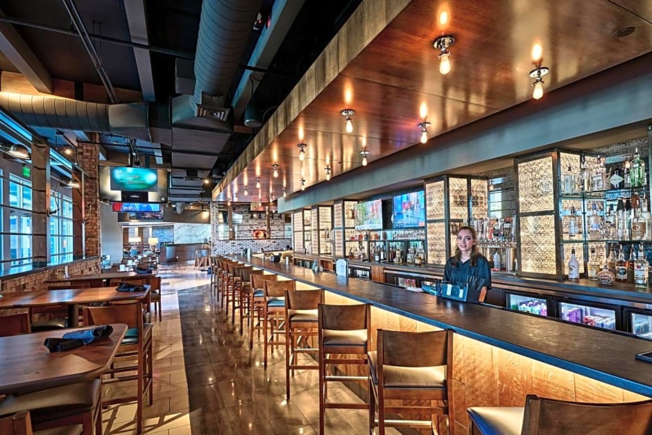 Sheraton Mesa Hotel At Wrigleyville West