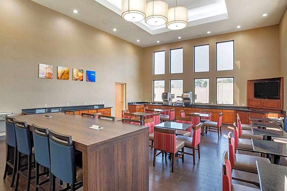 Comfort Suites Hagerstown Southeast