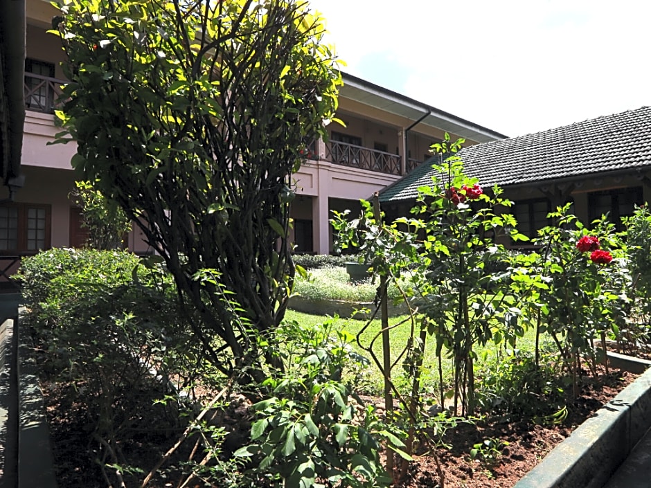 Bandarawela Hotel