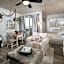 Cozy Mountain Top Ski Studio