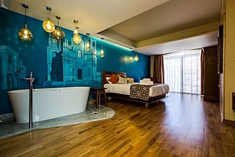 Deluxe Double Room with Balcony