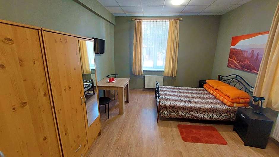 Happy Hostel
