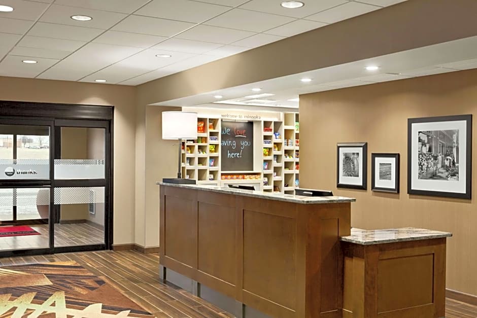 Hampton Inn By Hilton and Suites Minooka