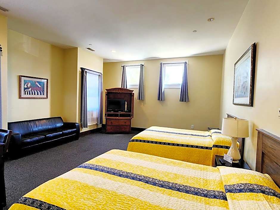 Santa Paula Inn