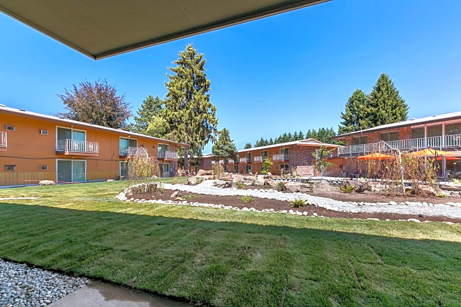 Sunrise Garden Suites